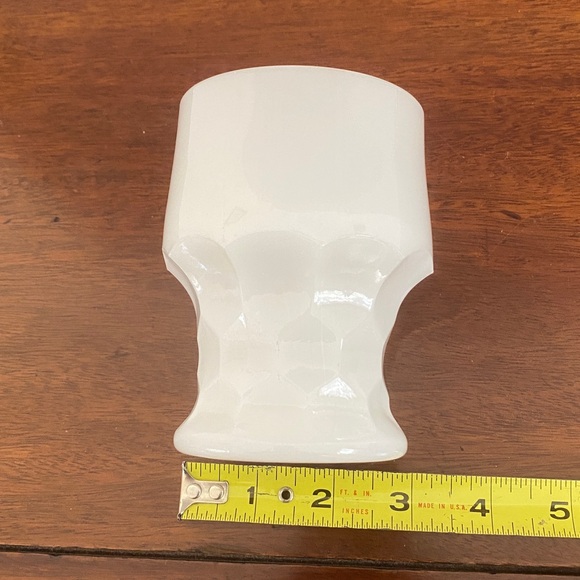 2 Mid-century Milk Glass 1) parfait glass 2) honeycomb drinking glass each - Picture 4 of 5